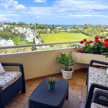 Modern Apartment With Terrace - 2 Min From The Beach Estepona Luaran gambar