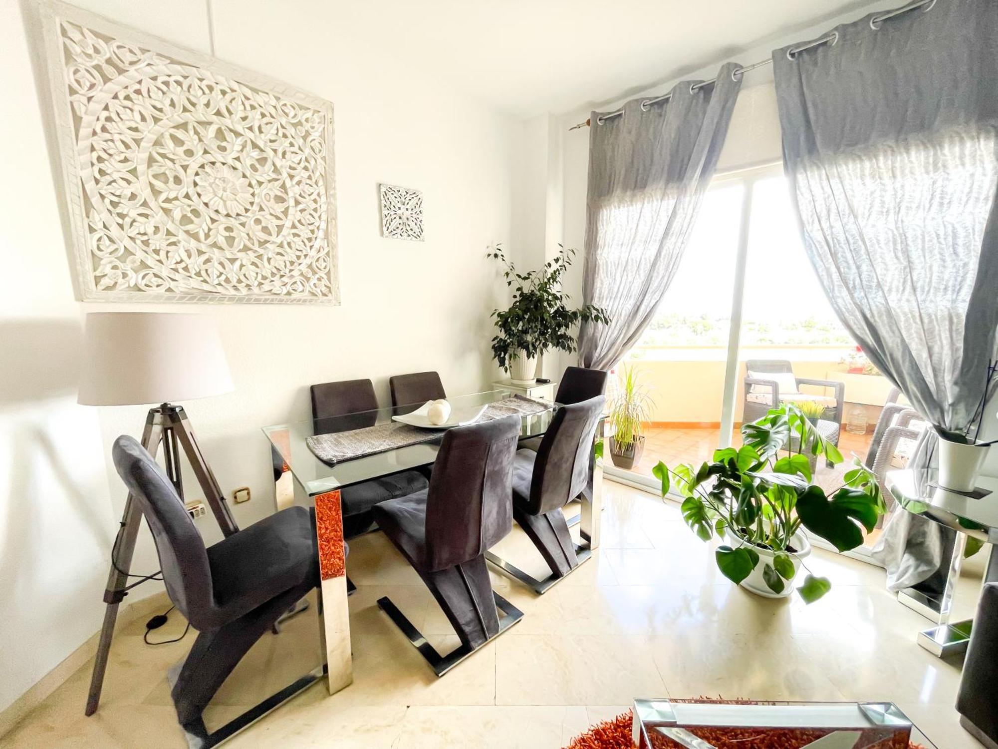 Modern Apartment With Terrace - 2 Min From The Beach Estepona Luaran gambar